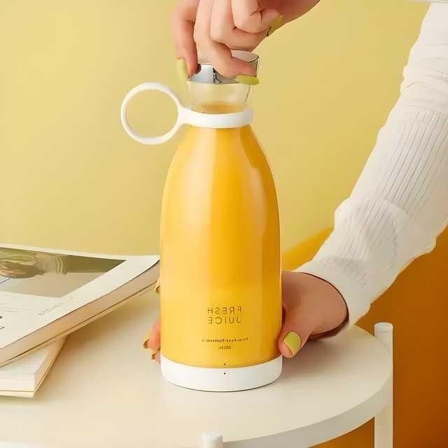Portable Electric Juicer Bottle – Mini & Rechargeable