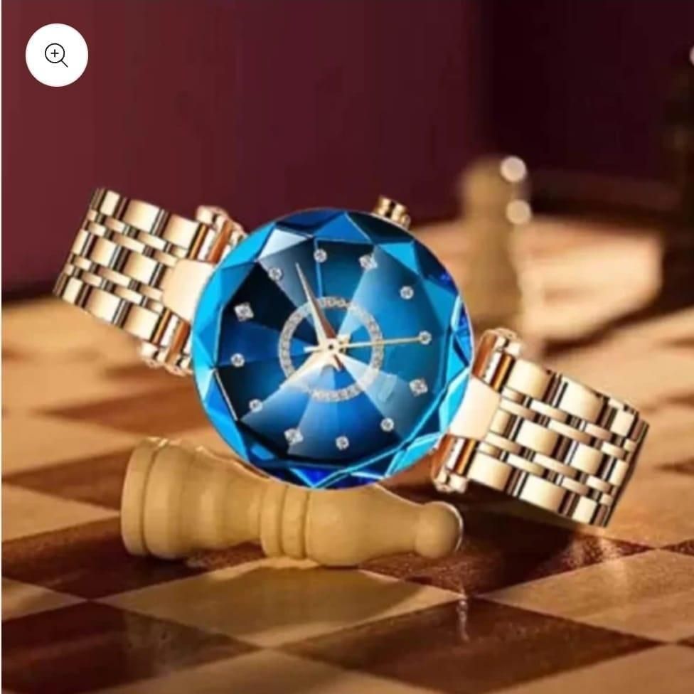 Women’s Beautiful Diamond-Shape Watch